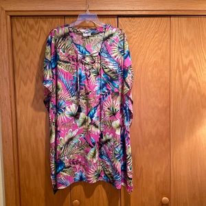 Fun swim suit coverup/ loose top over leggings.